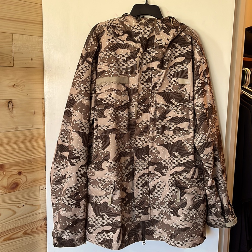 Men’s snowboard jacket